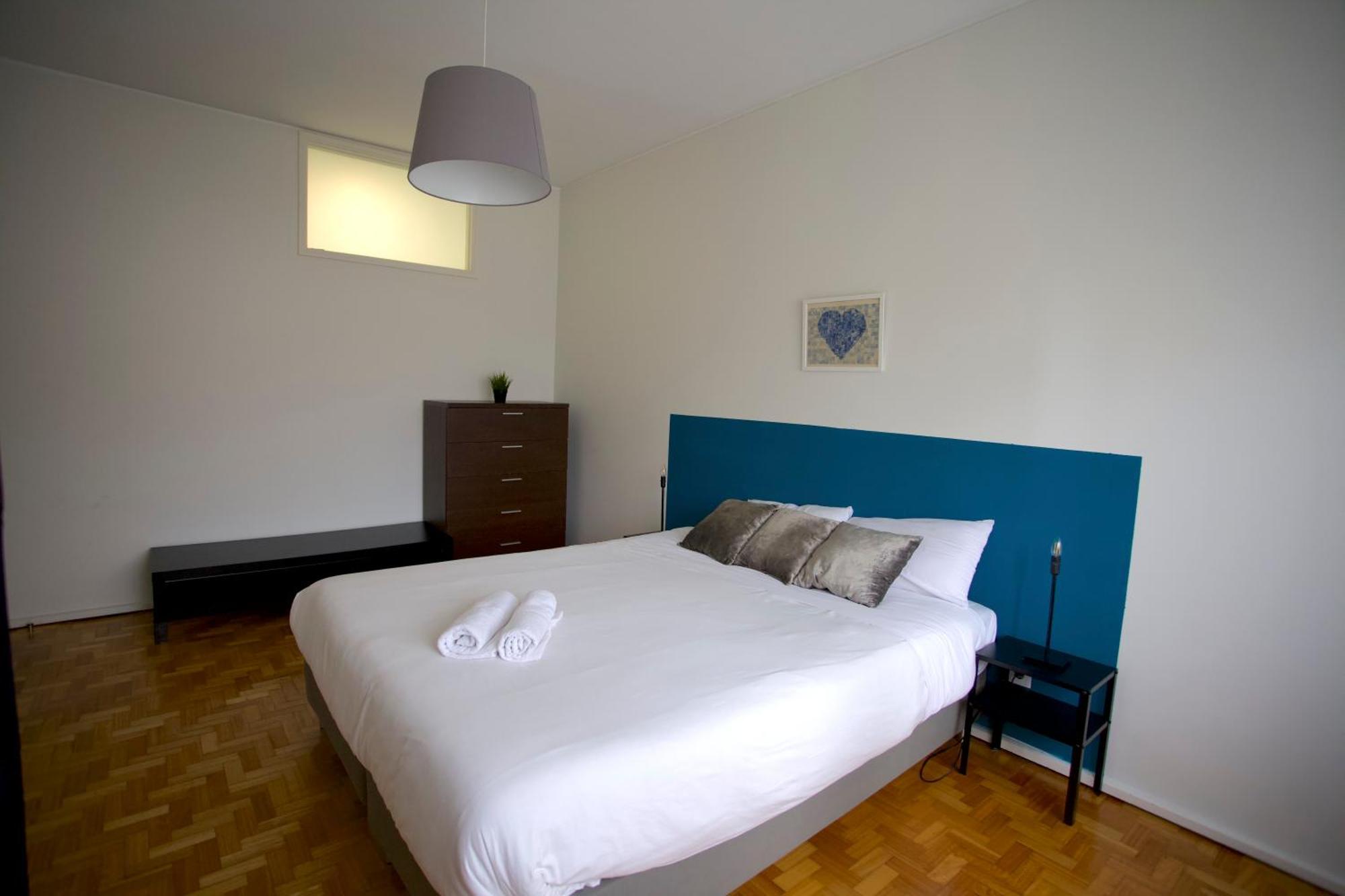 Downtown 3 Bedroom With Balcony - Quiet Street - Family Friendly - Groups 波尔图 外观 照片