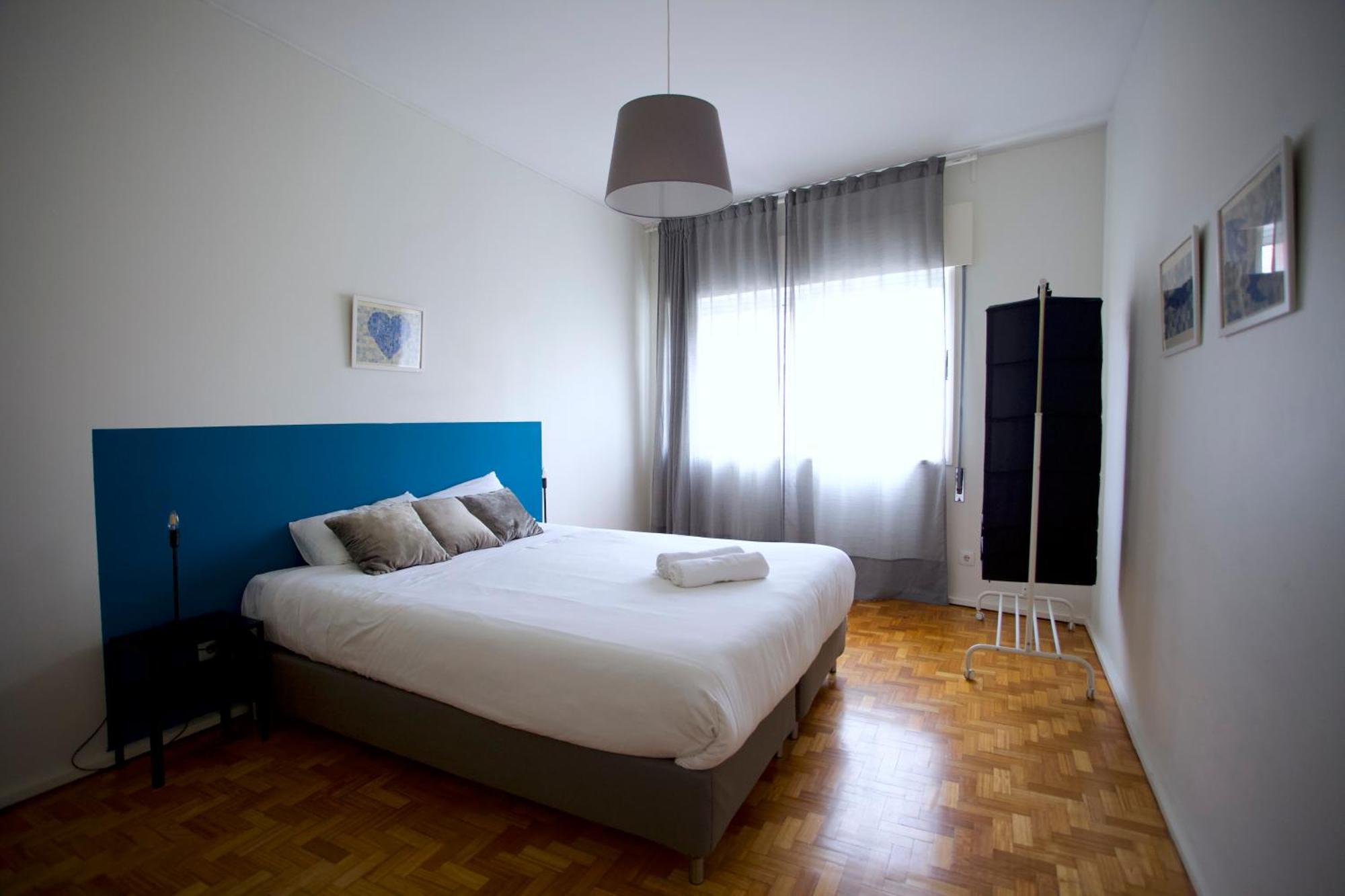 Downtown 3 Bedroom With Balcony - Quiet Street - Family Friendly - Groups 波尔图 外观 照片